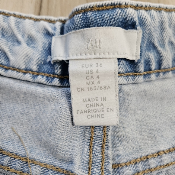 H&M High-waisted Jean Shorts - Picture 4 of 5